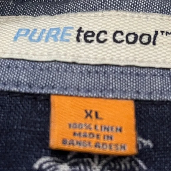 Tailor Men’s Vintage Navy & White IPrint Short-Sleeve Button Shirt
100% Linen
XL - Picture 7 of 8